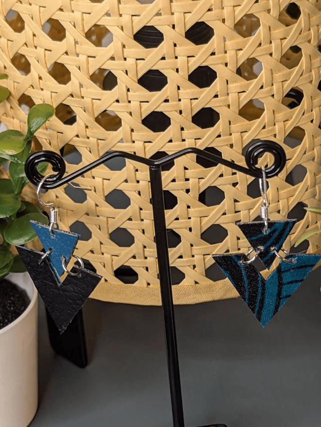 Boucles d'oreilles en similicuir, double face tissus enduit, bleu et noir, fermoir argent 925